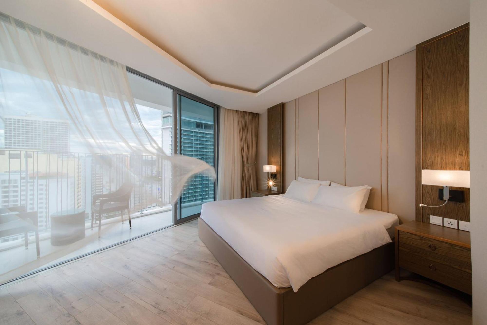 Coastal Panorama Oceanfront Suites Nha Trang Exteriör bild
