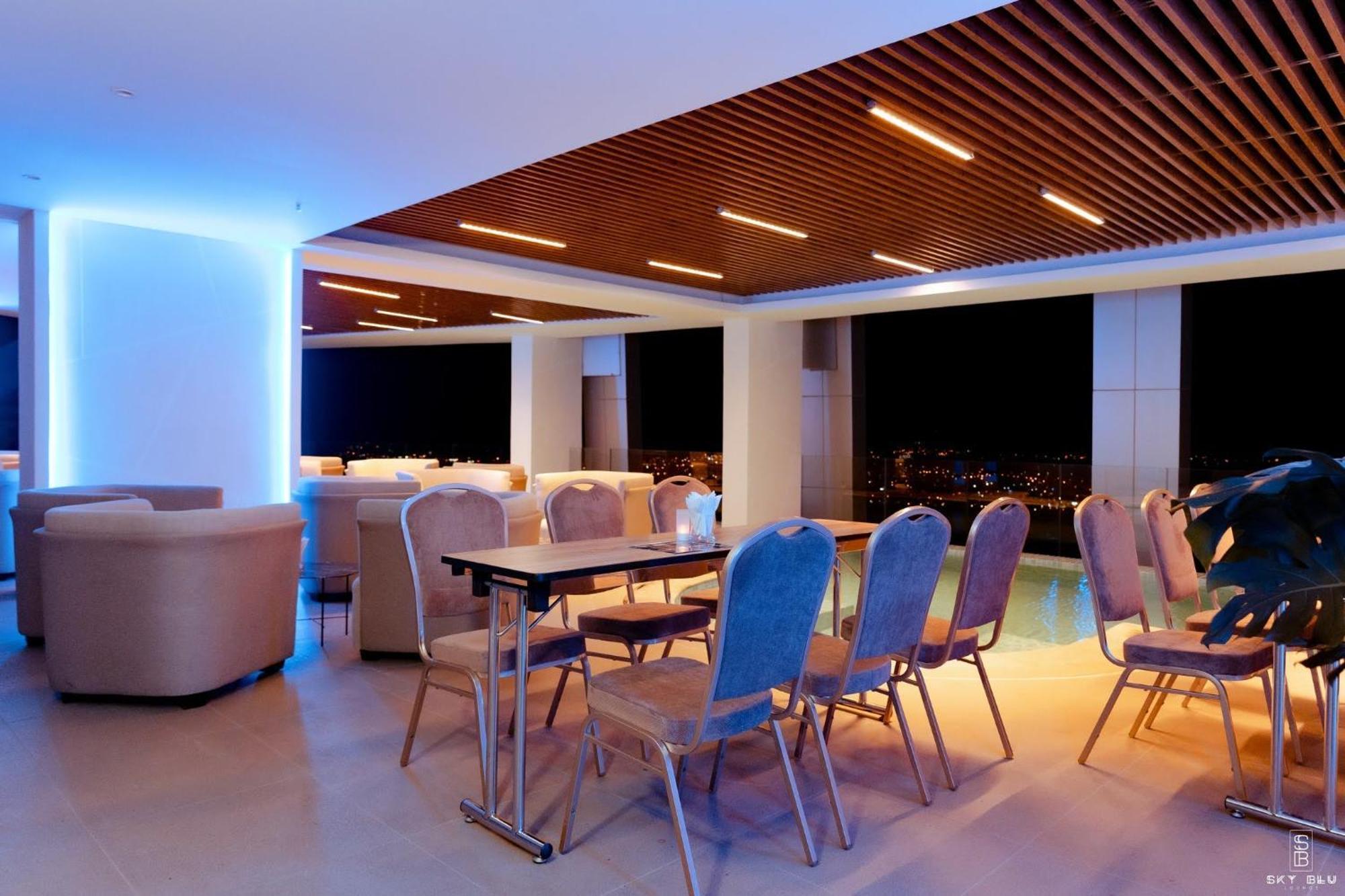 Coastal Panorama Oceanfront Suites Nha Trang Exteriör bild